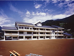 大鹿村立大鹿小学校